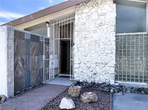 2275 E Desert Inn Rd, Las Vegas, NV 89169