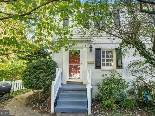 2021 Arlington Ter, Alexandria, VA 22303