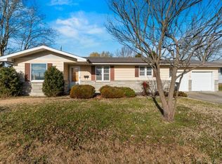 808 Bruce St, Perryville, MO 63775