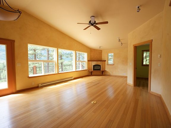 2nd image of 19 Sunflower Ln