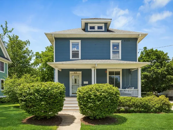 805 Clay St, Woodstock, IL 60098