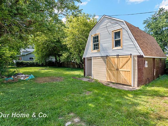 5th image of 36505 Bismark Rd