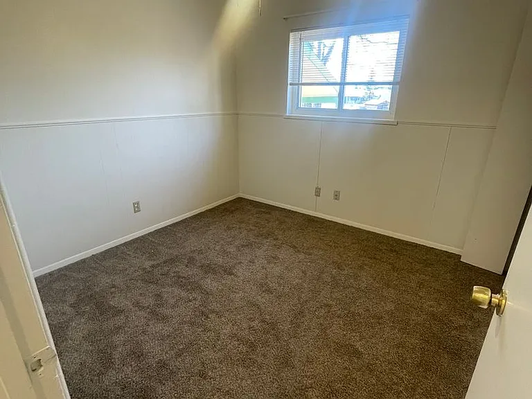 154 S Los Pinos Dr — Photo 29