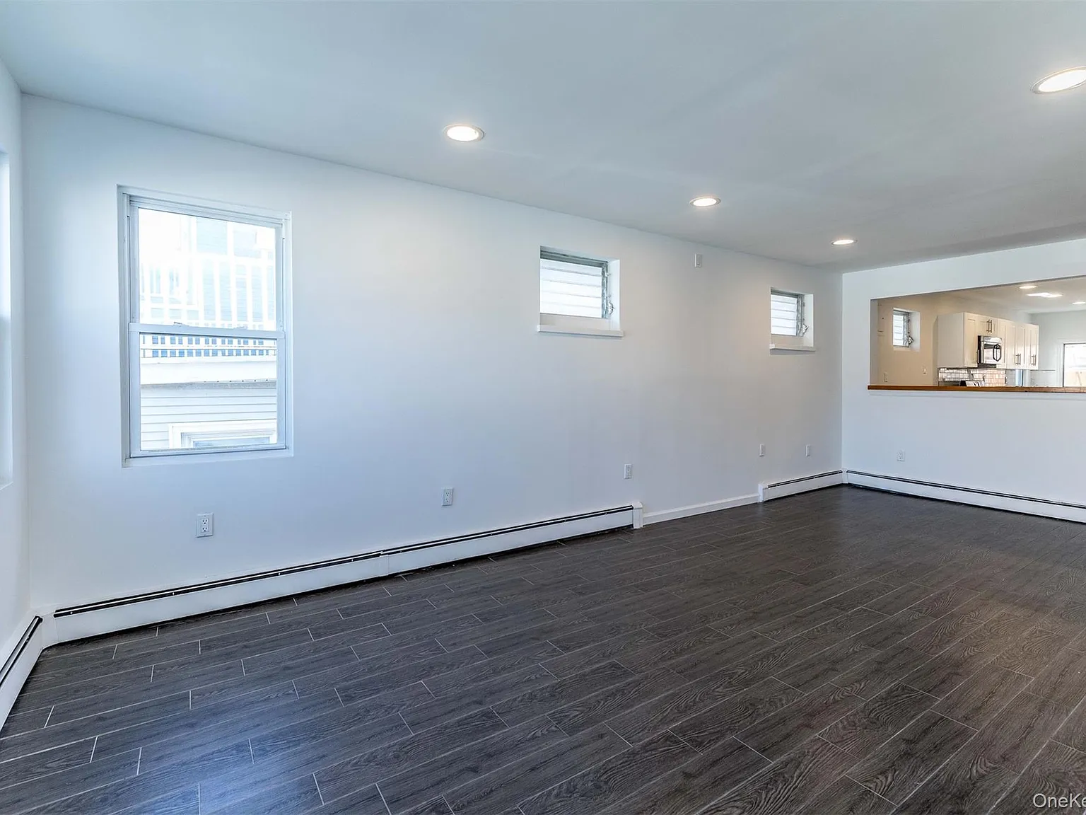 3 bed, 1.0 bath, 1300 sqft, $3,500 — Photo 4