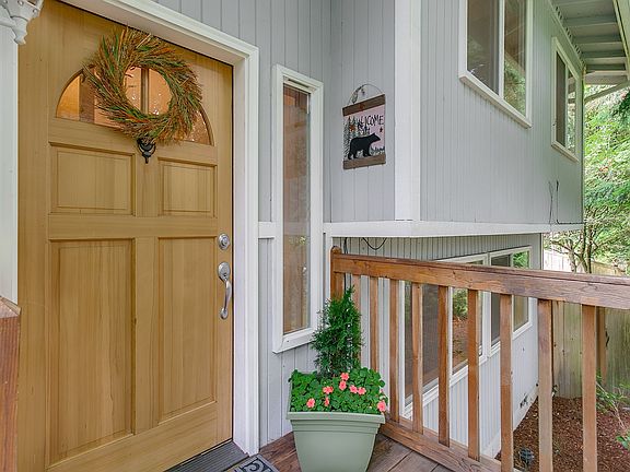 2nd image of 14825 Cascadian Way