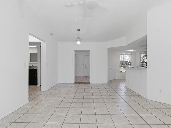 5th image of 5019 Larch Ln
