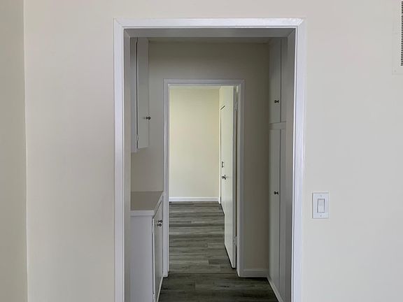2nd image of 842 Westbourne Dr APT 10