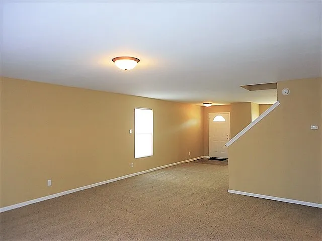 3126 Hurst St — Photo 6