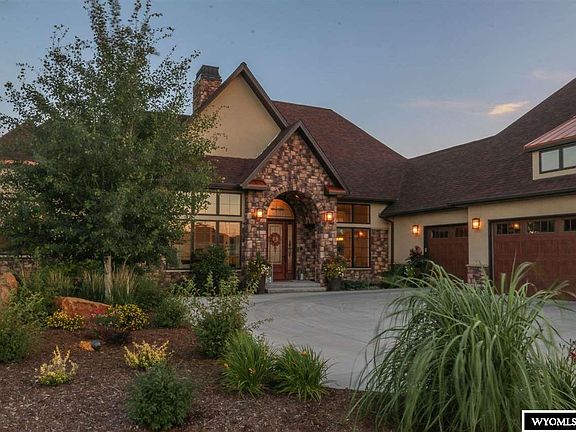 2nd image of 6049 River Park Dr
