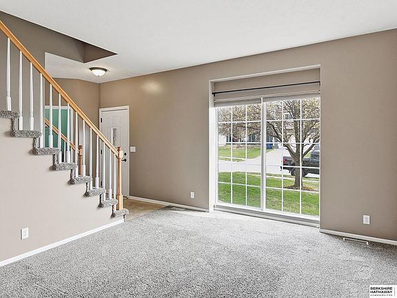 2nd image of 18638 Holmes Cir