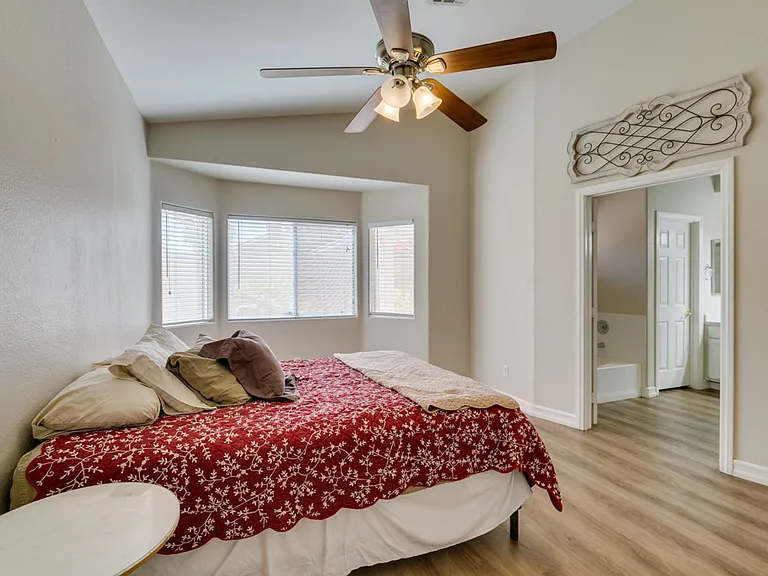 489 First Light St — Photo 30