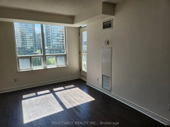 28 Empress Ave, Toronto, ON