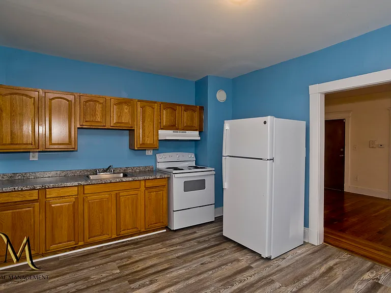 638 Belmont Ave #1L — Photo 15