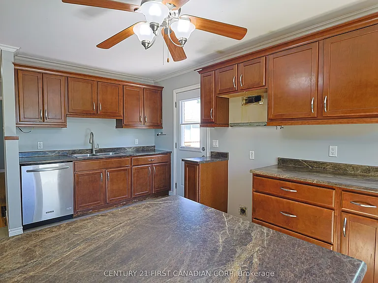 1218 Hamilton Rd — Photo 11