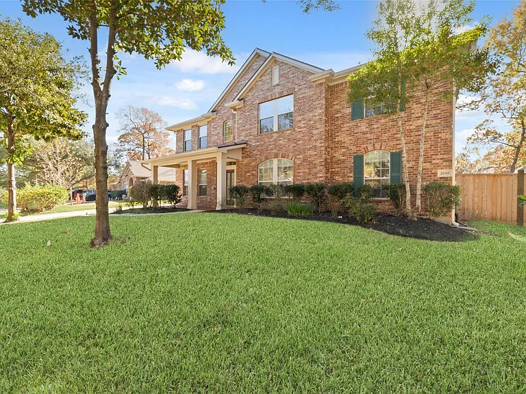 2618 Bridgestone Park Ln — Photo 2