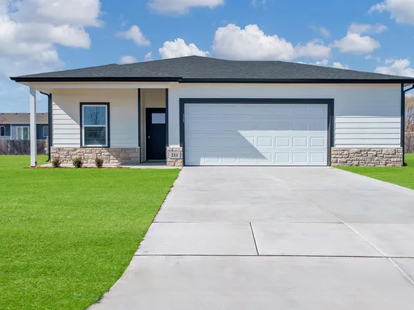 211 S Gatewood St, Valley Center, KS 67147