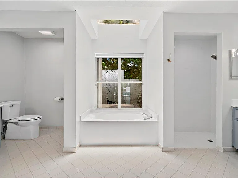 15575 Woodmar Ct — Photo 20