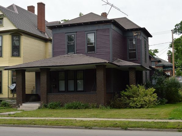 810 E Main St