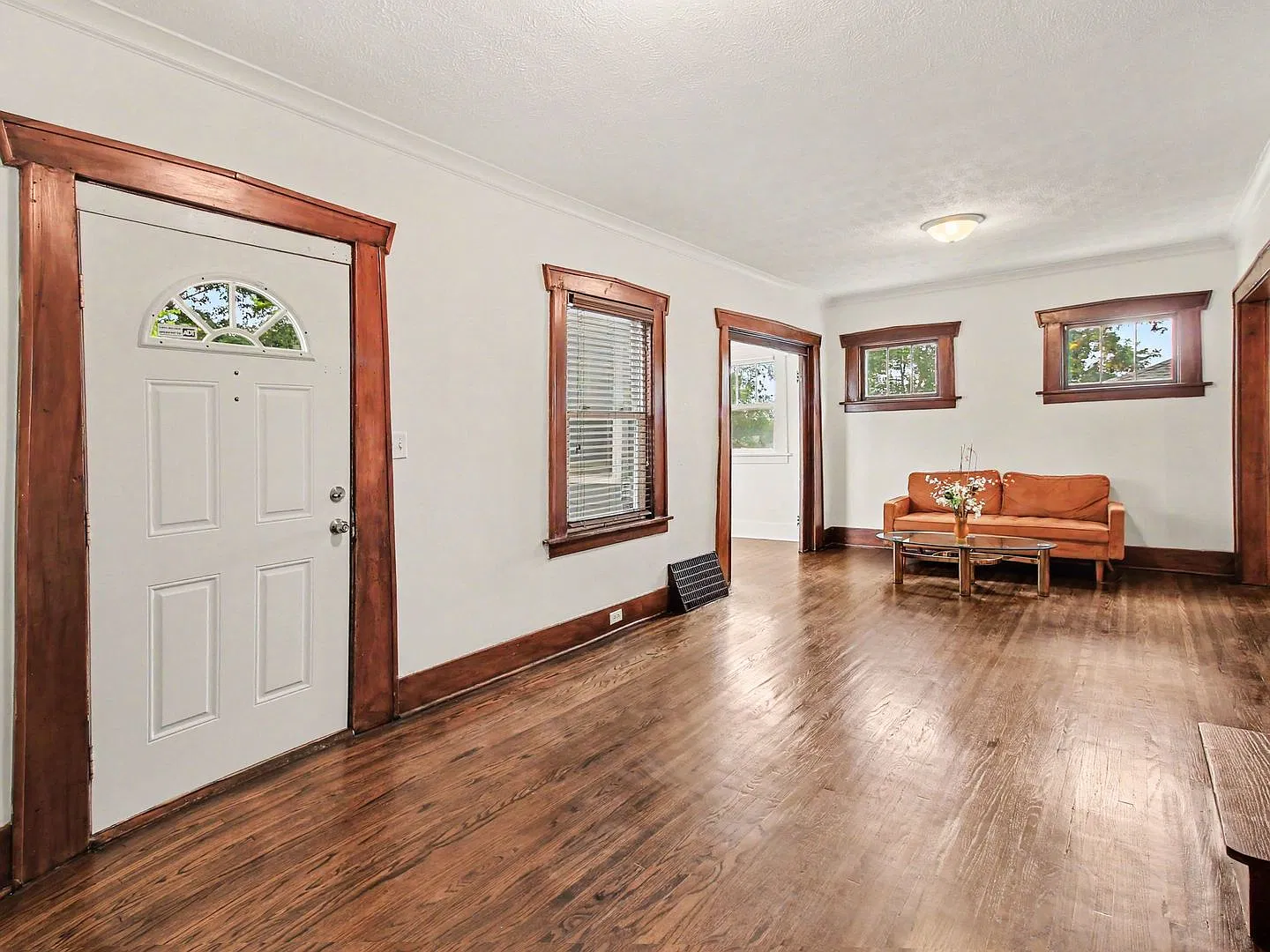 3 Bedroom 2 Bath House in Benson w/ Garage! — Photo 2