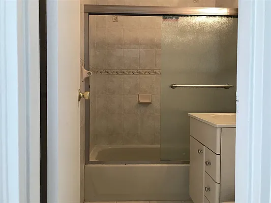 Rented by Urban Luxe | media 9