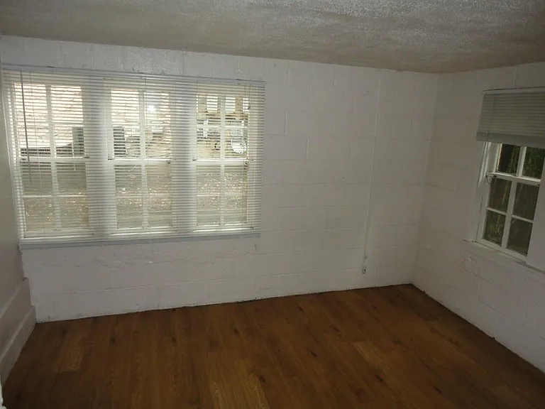 3205 Grooms St #D — Photo 10