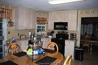 4th image of 10608 Wellington St