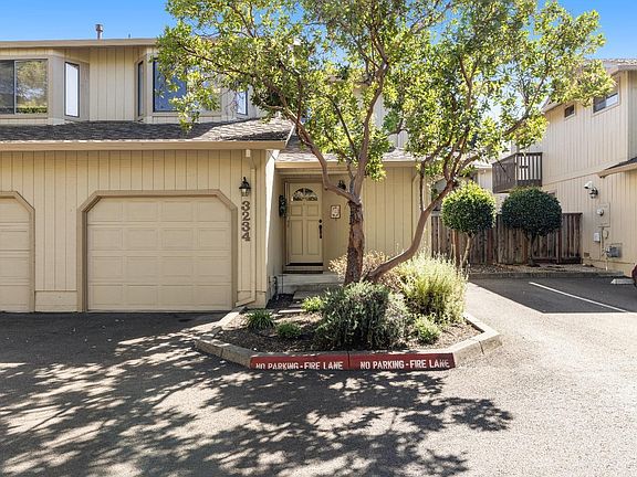 2nd image of 3234 Villa Lane