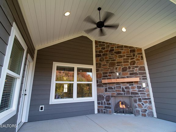 2nd image of 1818 Melton Meadows Dr
