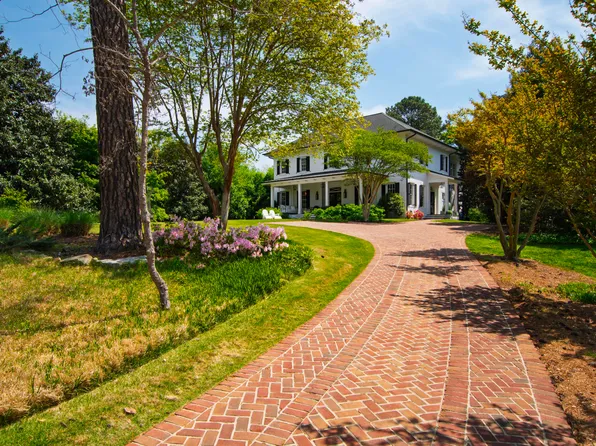 3312 Rock Creek Dr, Raleigh, NC 27609