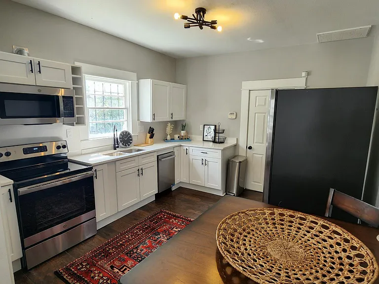 517 E Anderson Ln #A — Photo 8