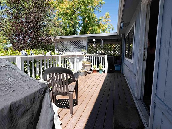 5th image of 872 Sequoia Cir