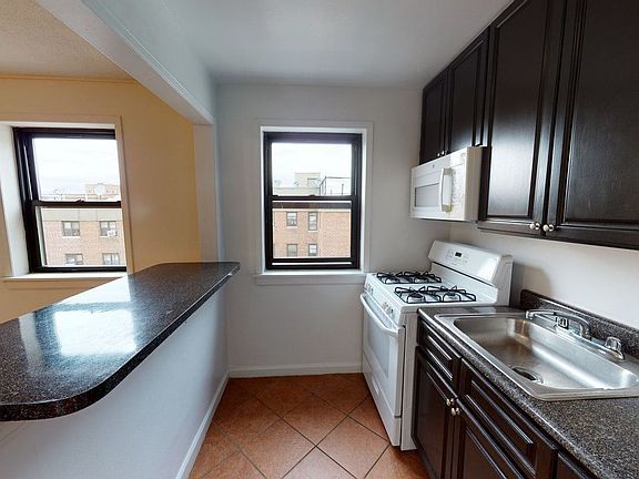3rd image of 19-15 21st Ave #2C