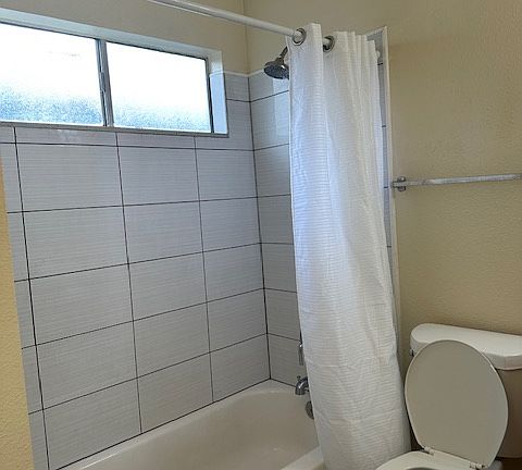 Main bathroom.