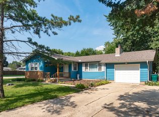 610 N East St, Plano, IL 60545