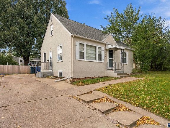 2nd image of 1509 E 25th St