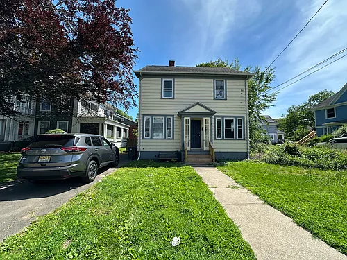 241 Fountain St Photo 1