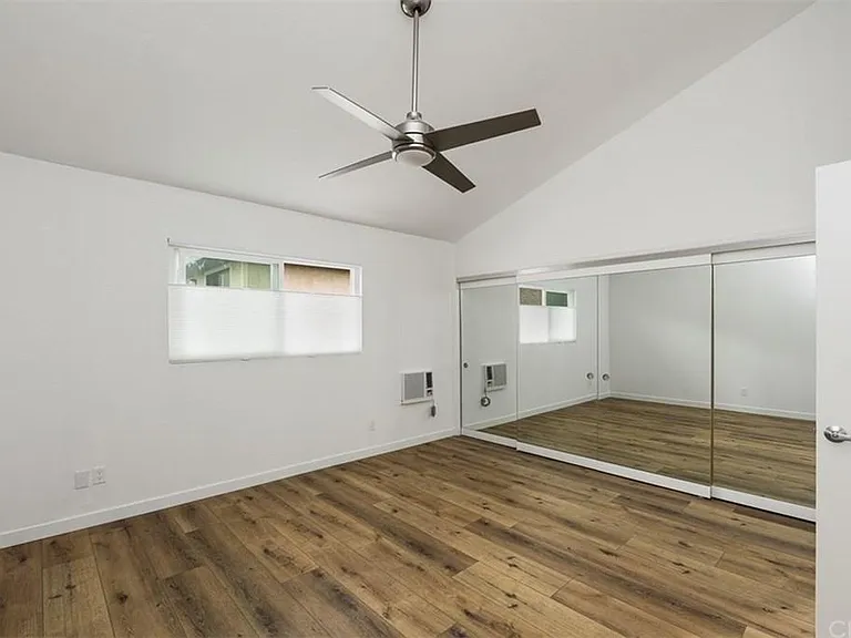 2569 Orange Ave #G — Photo 12