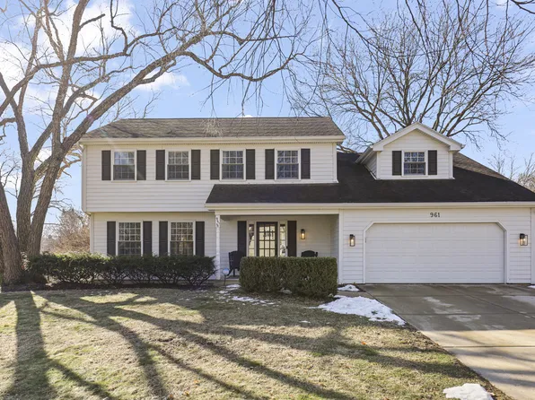 961 Tim Tam Cir, Naperville, IL 60540