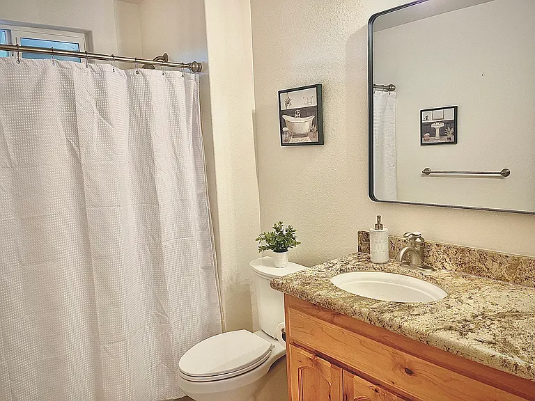 3575 Valley View Dr — Photo 13
