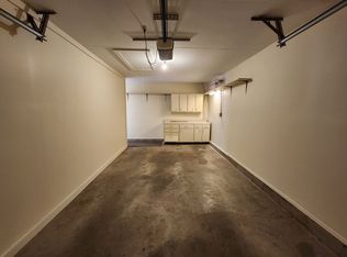 112 E Southglen Dr, Terre Haute, IN 47802