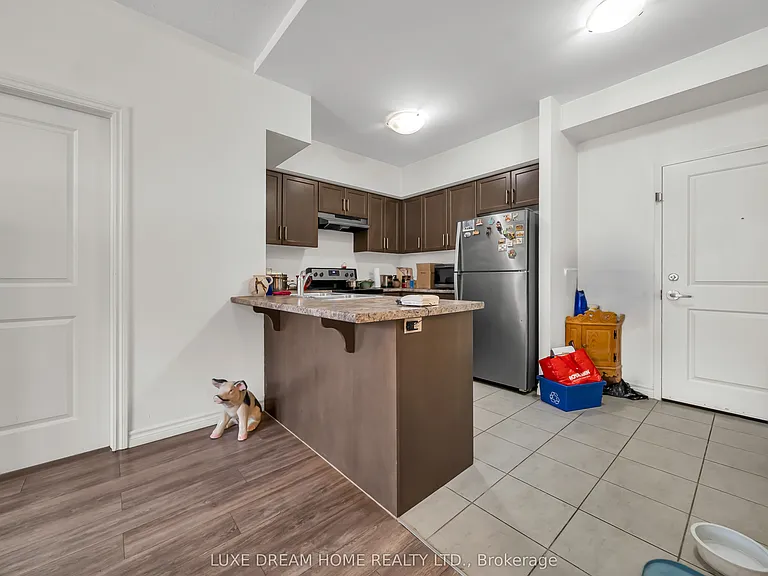 620 Sauve St E #206 — Photo 10