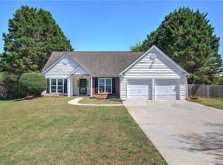 111 Meadowview Ln, Powder Springs, GA