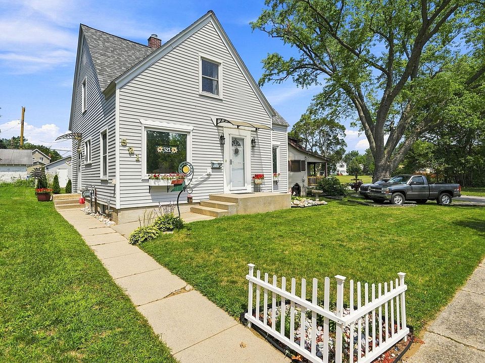 1st image of 521 E Chapin St