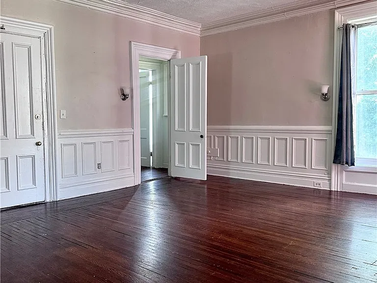 912 Lafayette Ave — Photo 5