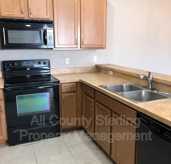 7021 Kirkland Way — Photo 7