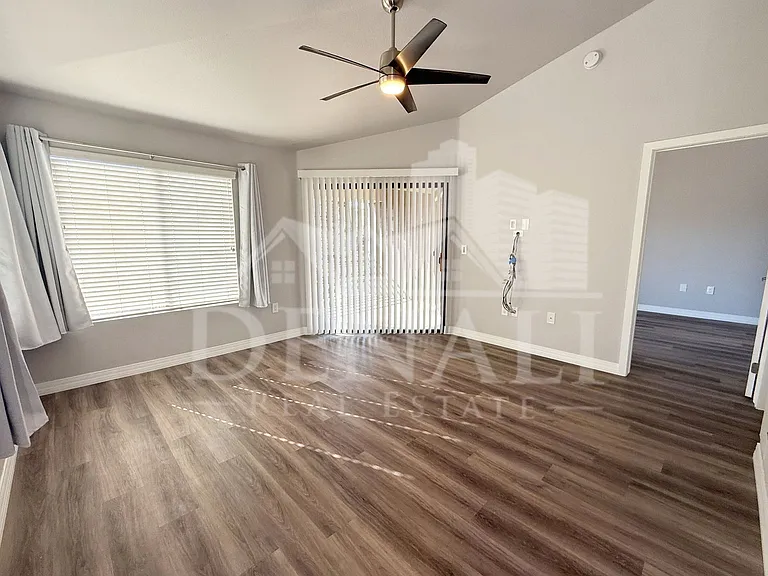 4848 N 36th St #221 — Photo 2