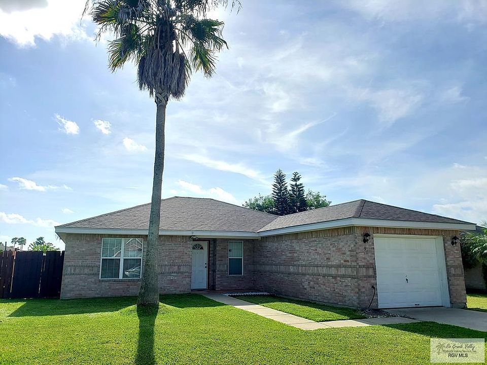 1st image of 3 Lakewood Dr #52