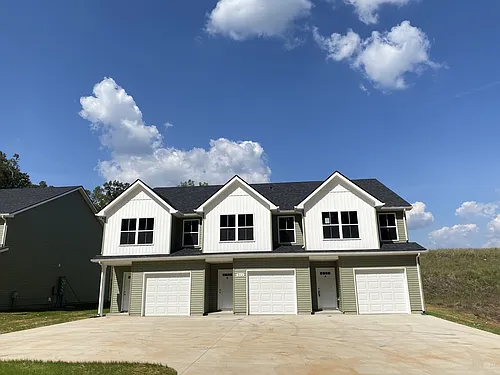 943 Center Rd #A Photo 1