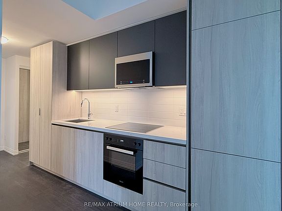 3rd image of 400 King St W #2322