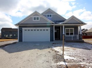 911 Horner Dr, Racine, WI 53402